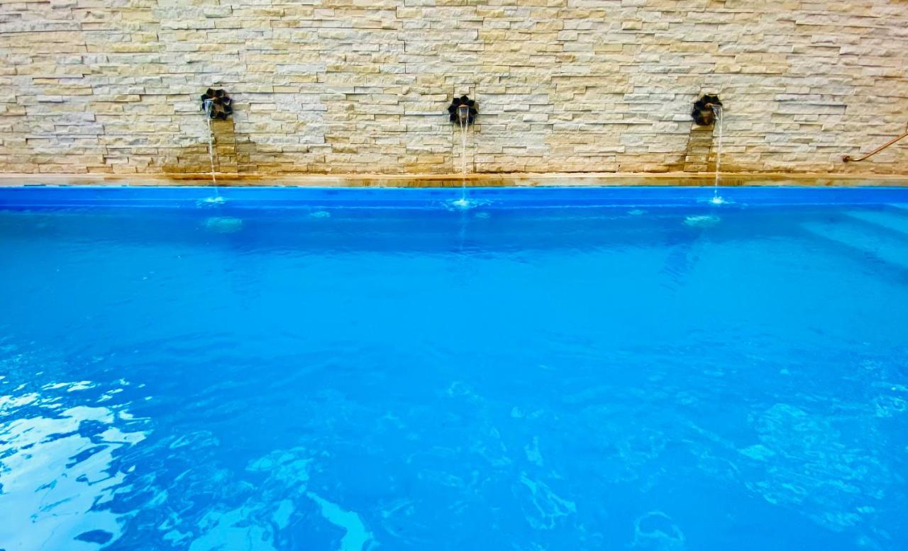 Roshani Pool Villa Gurgaon - 7Br #Privatepool #Villa #Bungalow #Garden #Staycation Ngoại thất bức ảnh